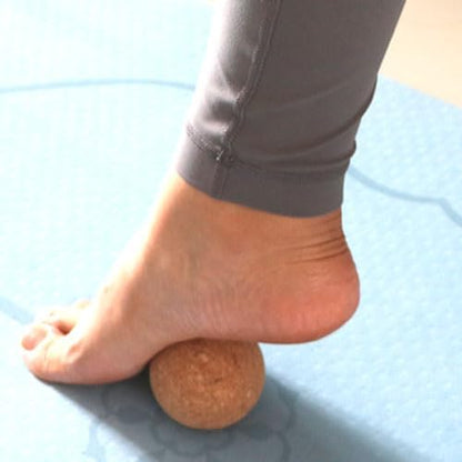 Cork Peanut Massage Ball, Lacrosse Ball Peanut Roller Massage for Rigger Point Therapy, Relax Muscles,Back Pain, Yoga & Posture Improvement