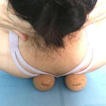 Cork Peanut Massage Ball, Lacrosse Ball Peanut Roller Massage for Rigger Point Therapy, Relax Muscles,Back Pain, Yoga & Posture Improvement