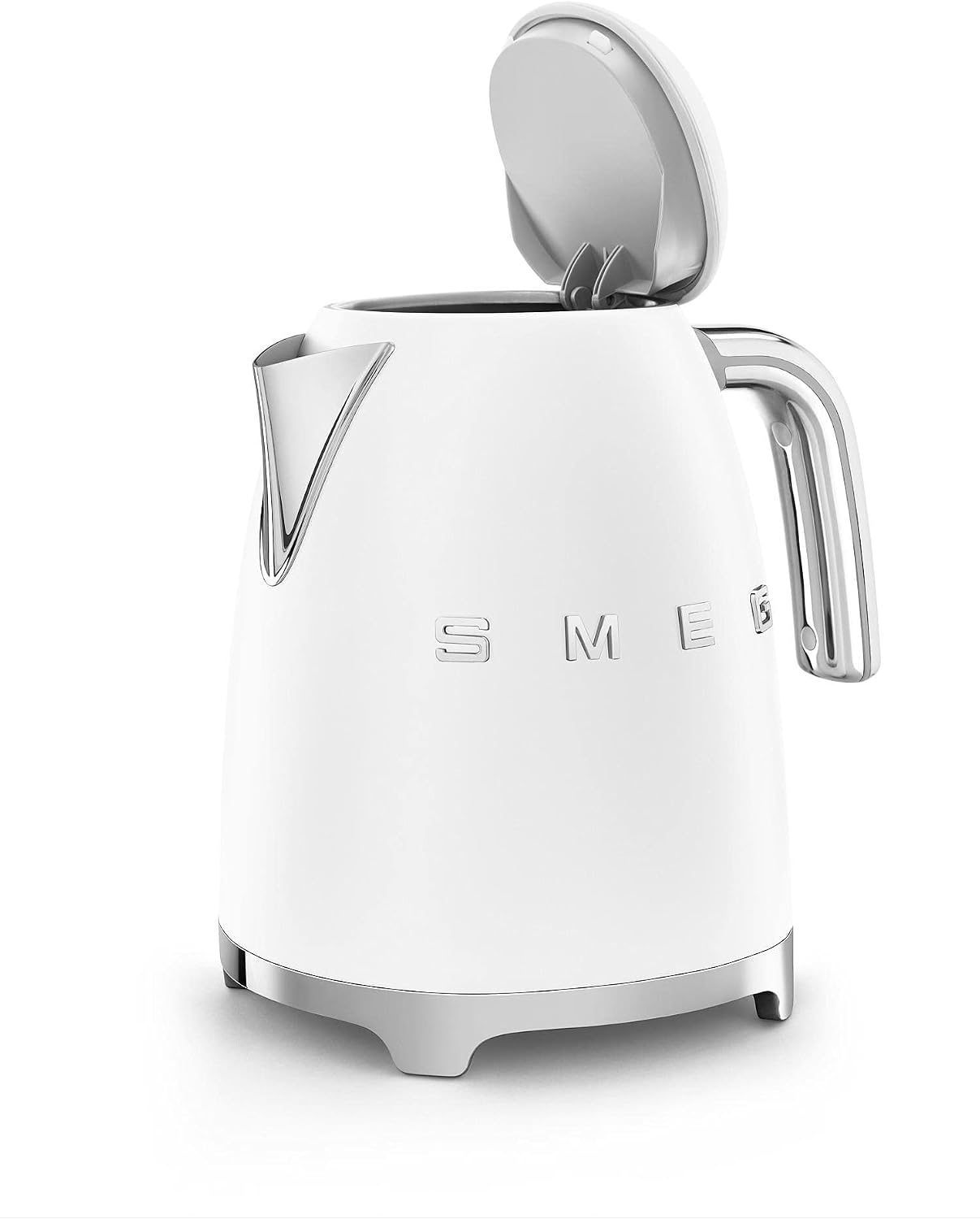 Smeg 7 Cup Water Kettle KLF03 Matte White with Soft-Opening Lid and Auto Shut-Off (Renewed)