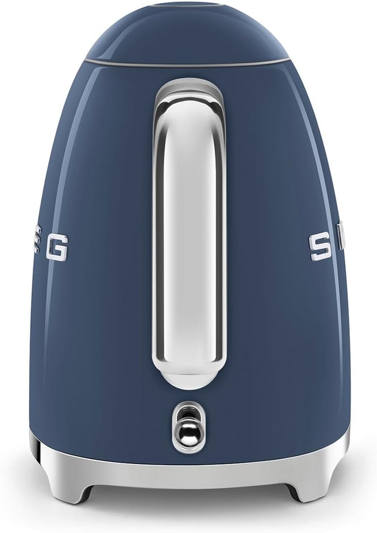 SMEG KLF03 Electric Kettle 1.7L (7 Cup), Retro Hot Water Boiler for Tea & Coffee, Fast Boiling, Auto Shut-Off, Soft Open Lid, 360° Swivel Base Countertop Kettle – Matte Champagne