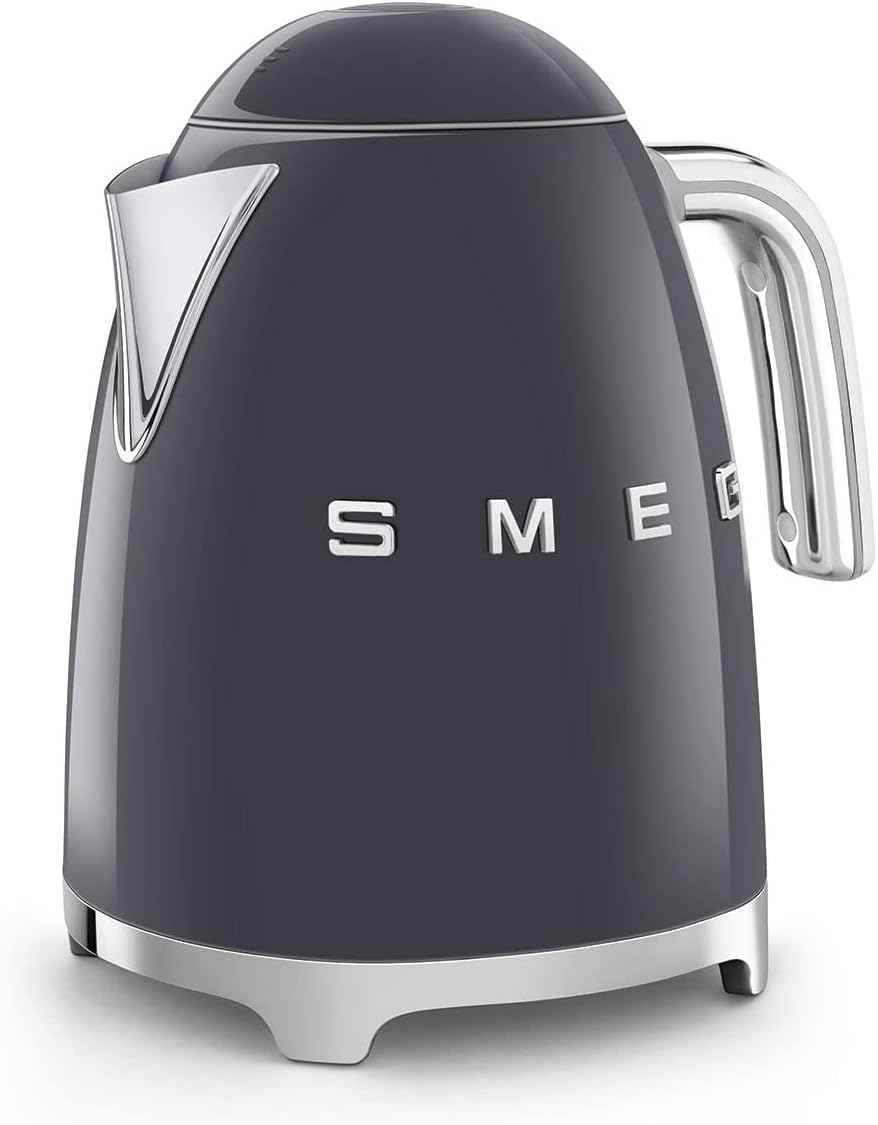 SMEG KLF03 Electric Kettle 1.7L (7 Cup), Retro Hot Water Boiler for Tea & Coffee, Fast Boiling, Auto Shut-Off, Soft Open Lid, 360° Swivel Base Countertop Kettle – Matte Champagne