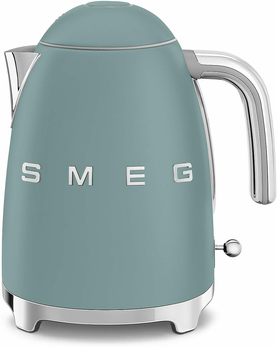 SMEG KLF03 Electric Kettle 1.7L (7 Cup), Retro Hot Water Boiler for Tea & Coffee, Fast Boiling, Auto Shut-Off, Soft Open Lid, 360° Swivel Base Countertop Kettle – Matte Champagne