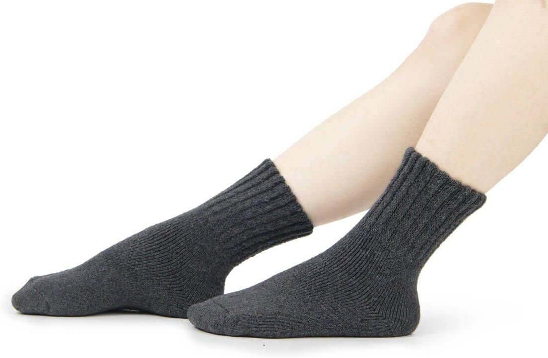 BenSorts Women's Winter Boots Socks Thick Warm Cozy Crew Socks Solid Color Gifts
