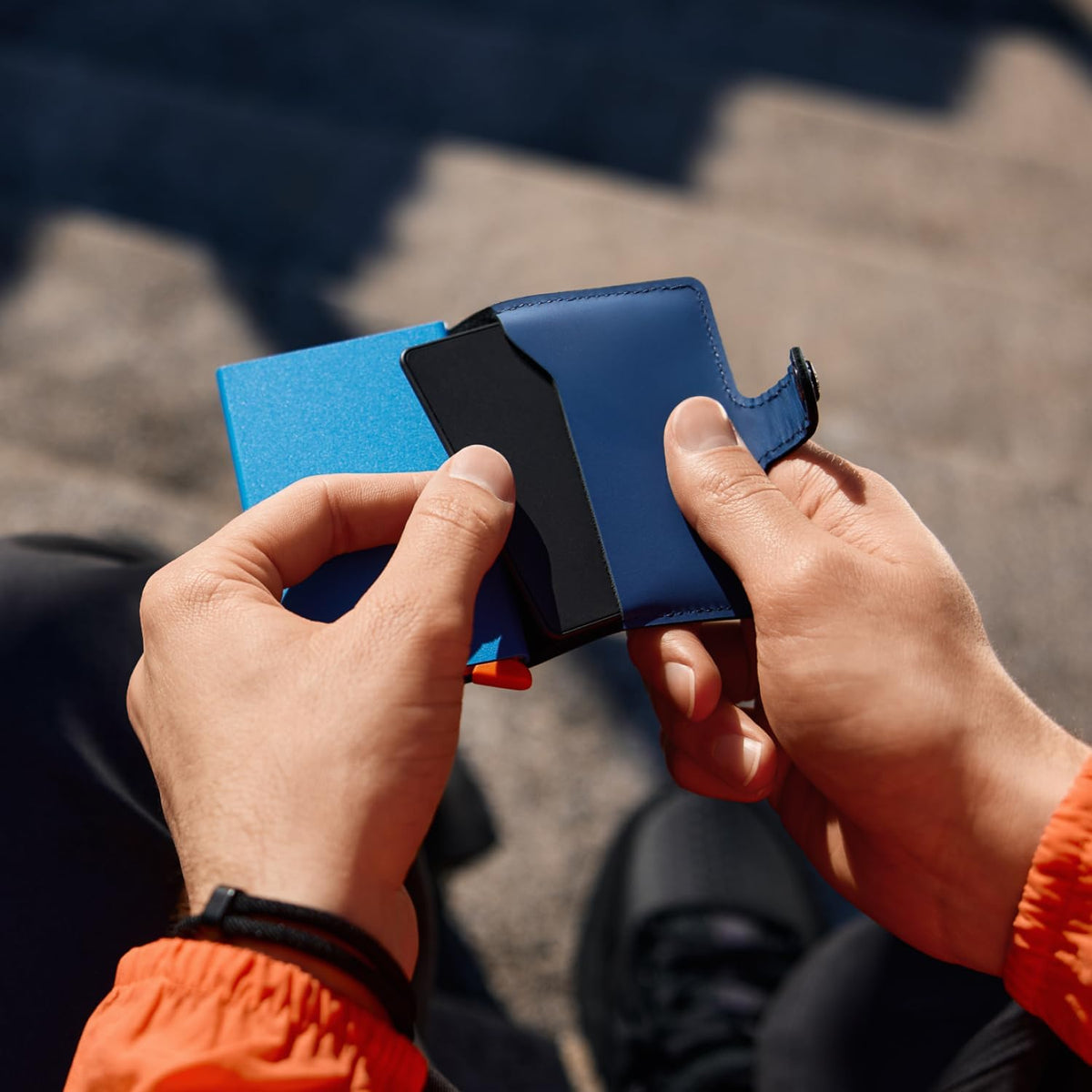 Chipolo CARD – Rechargeable Wallet Tracker Card, Bluetooth Tracker