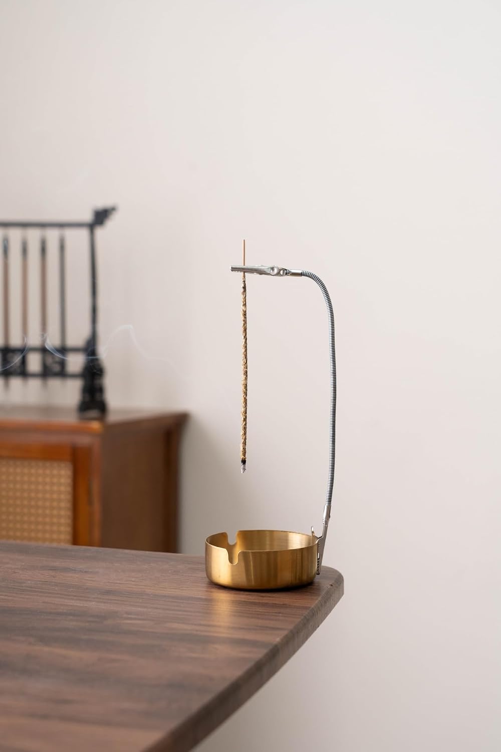 Modern Incense Holder with Flexible Metal Stand, Silver Ash Collector Base, Minimalist Design for Home Meditation and Aromatherapy. (Black + Clip)