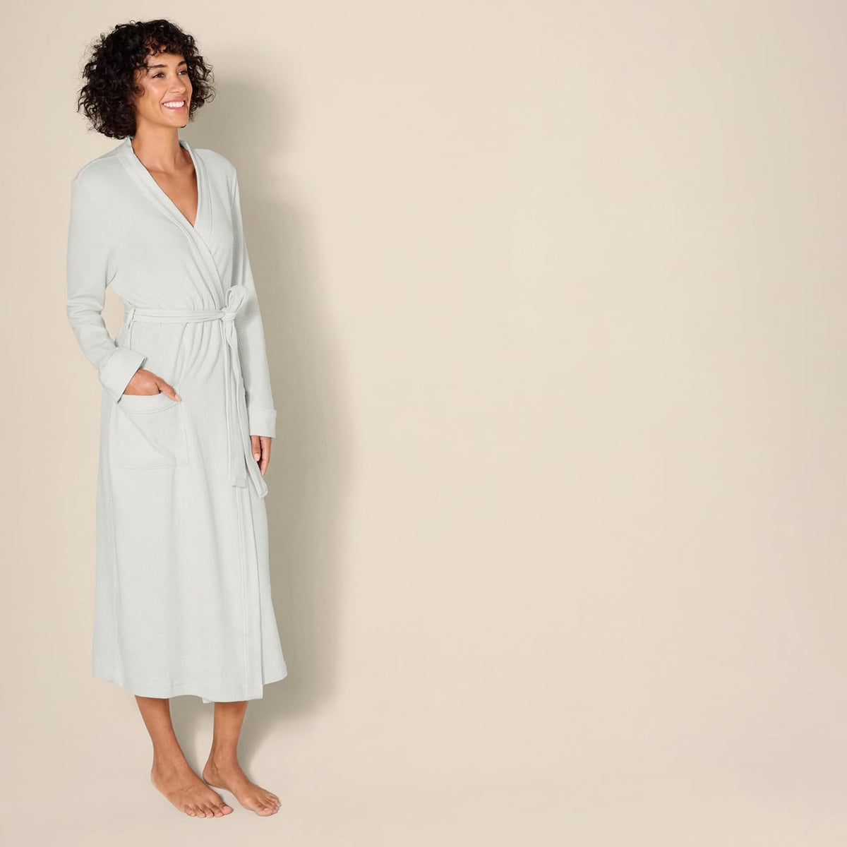 Amazon Essentials Women's Lightweight Waffle Full-Length Bath Robe (Available in Plus Size)