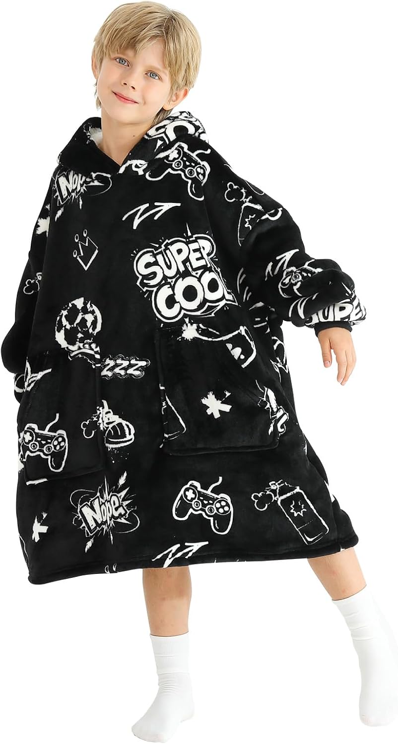 Aemicion Strawberry Blanket Hoodie,Oversized Sherpa Wearable Hooded Blanket,Warm Cozy Sweatshirt Gifts for Women Girls Adult