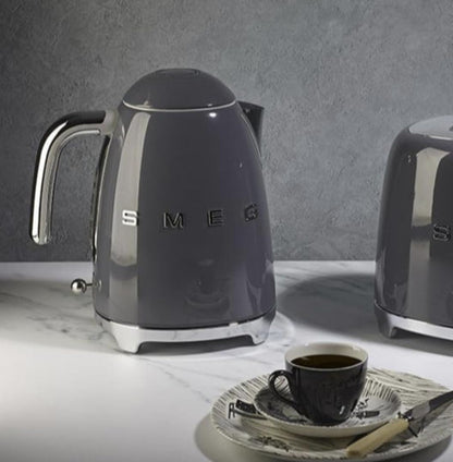 SMEG KLF03 Electric Kettle 1.7L (7 Cup), Retro Hot Water Boiler for Tea & Coffee, Fast Boiling, Auto Shut-Off, Soft Open Lid, 360° Swivel Base Countertop Kettle – Matte Champagne