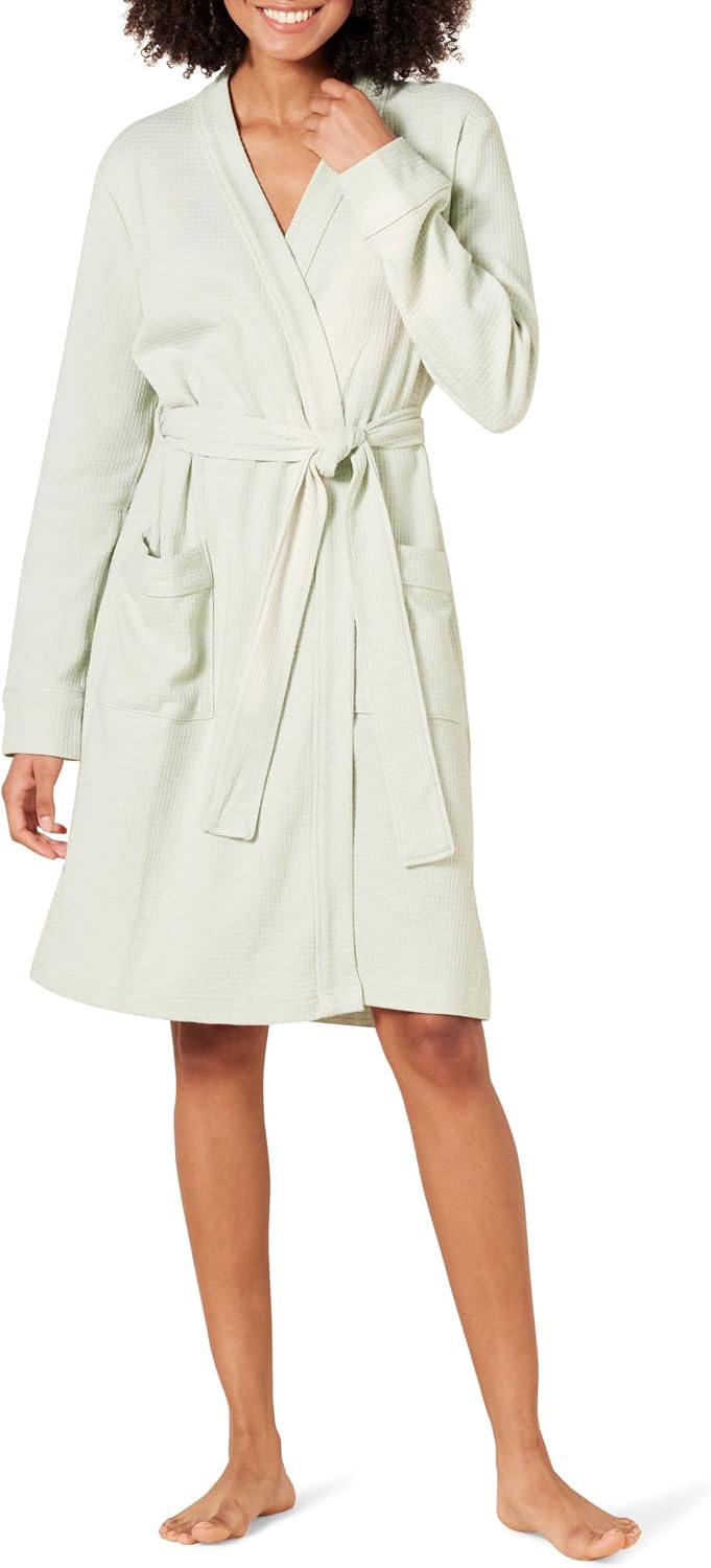 Amazon Essentials Women's Lightweight Cotton Blend Waffle Mid-Length Bathrobe, Breathable Loungewear (Available in Plus Size)