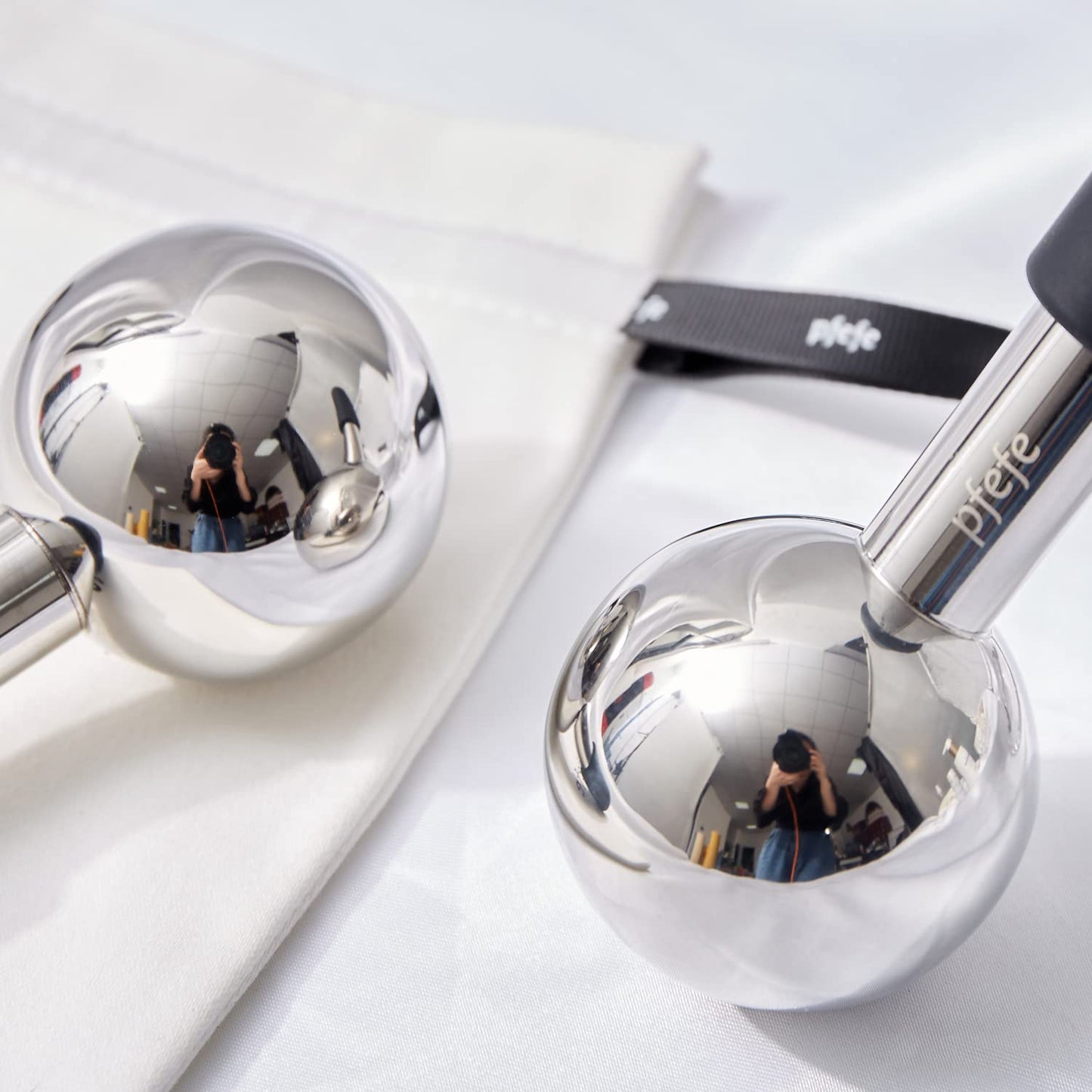pfefe Ice Globes for Face & Eyes, Unbreakable Stainless Steel Cryo Sticks for Beauty Routines, Facials Cold Roller Cooling Globes for Puffiness, Wrinkles, Dark Circles, Headaches