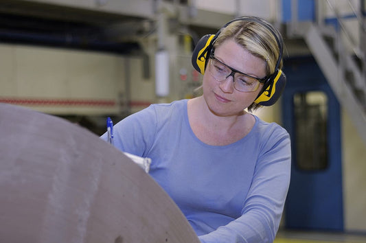 3M PELTOR Hearing Protection Earmuffs, X Series X2A, Over the Head Headband, NRR 24 dB, Pack of 1, Construction, Manufacturing, Maintenance, Automotive, Woodworking, Black/Yellow