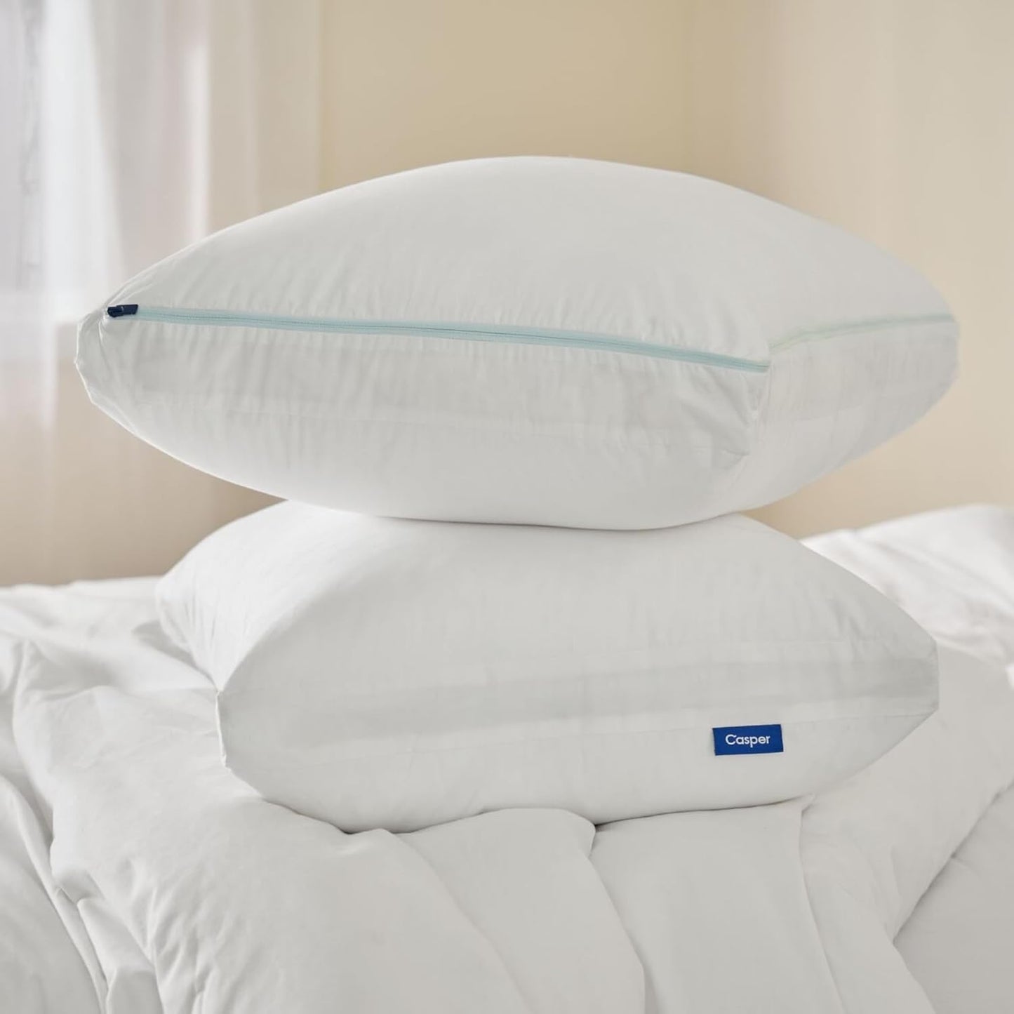 Casper Sleep Original Pillow, Standard Size – Medium Soft Feel, Down-Alternative Fill, Supports Side, Back & Stomach Sleepers, Neck Pain Relief, Machine Washable