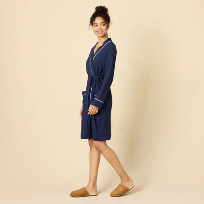 Amazon Essentials Women's Lightweight Cotton Waffle Mid-Length Bathrobe (Available in Plus Size)
