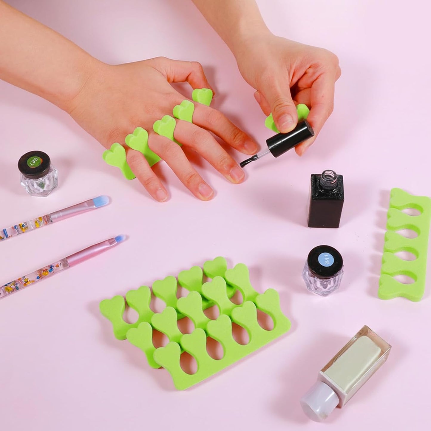 100 Pcs Sponge Toe Separators Soft Finger Separators Premium Pedicure Tool Kit Flexible Toe Divider Spacer for Polishing Pedicure Manicure Coating Nail Art Beauty Accessories (Pink)