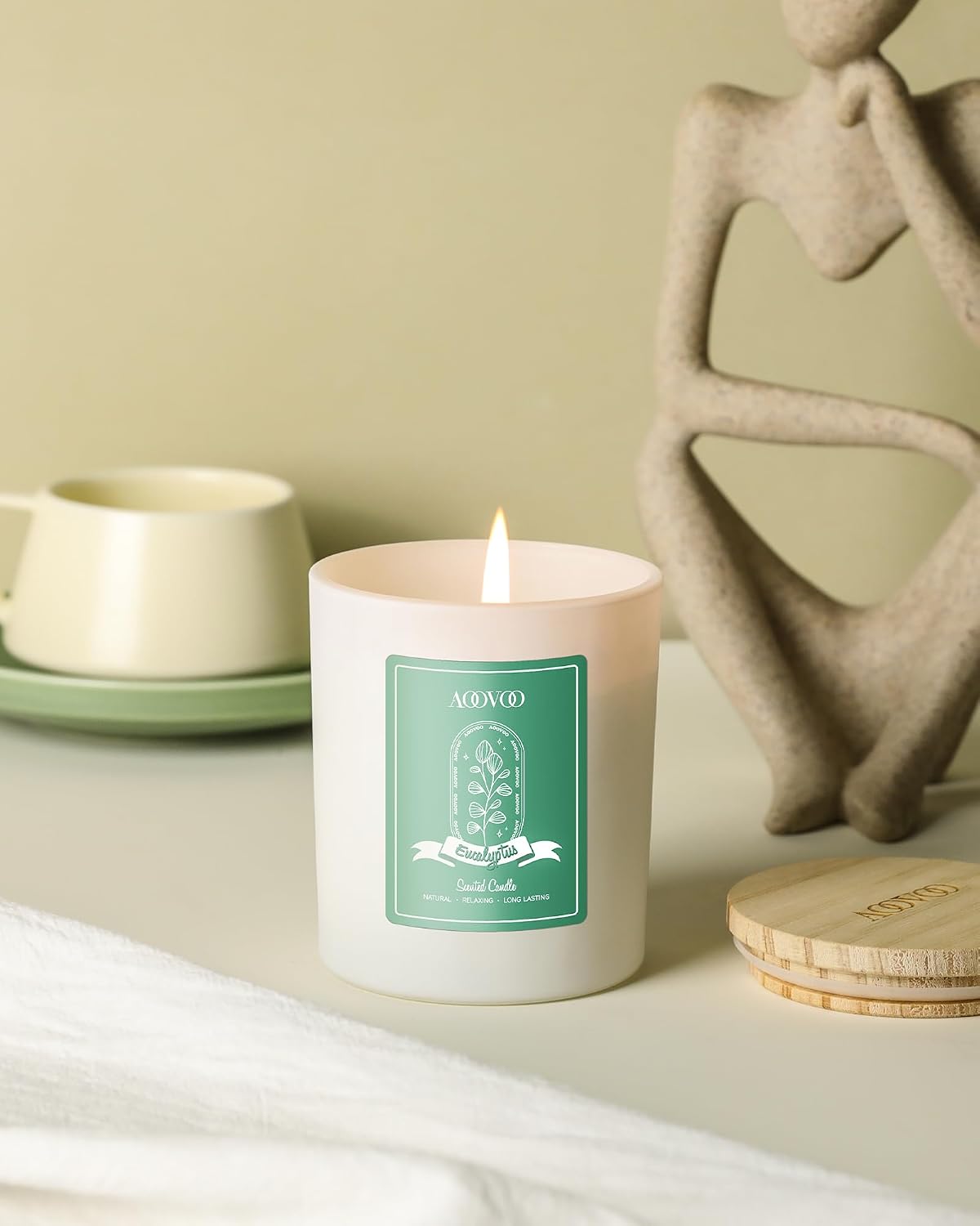 AOOVOO Lavender Scented Candles for Women - Aromatherapy Candle with Crystals Inside, 10oz Soy Candles for Home Scented, Birthday Gifts Mothers Day Candle for Women Mom