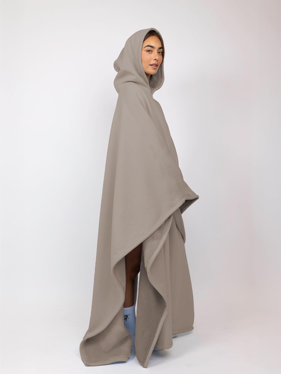 FREE THE SHEEP Eden Hoodie – Oversized Weighted Hoodie Cloak with Ultra-Soft Faux Fur Liner