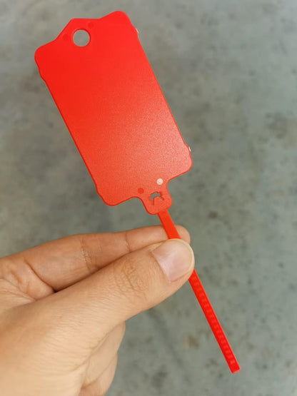 100pcs Reusable Blank Plastic Tags Ties Key Tags 1.45"*2.48" Serrated Tension Sealing Strap with Large Label Plastic Tie Mark Label Waterproof Hang Sign Write on Tag (White, 100pcs)