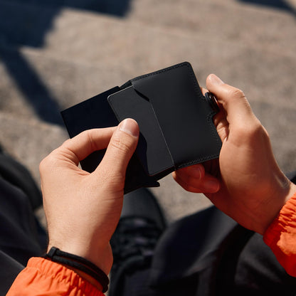Chipolo CARD – Rechargeable Wallet Tracker Card, Bluetooth Tracker