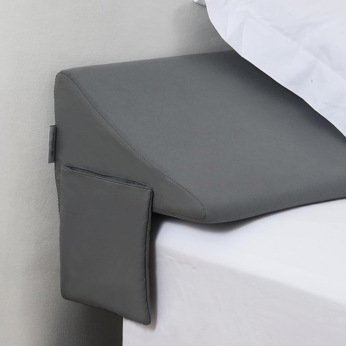 Vekkia 24" x 24" x 5.5" Bed Wedge Pillow for Sleeping – Triangle Pillow for Sleep Apnea, Acid Reflux, Snoring & Back Support, Post-Surgery Recovery, with Pockets & Washable Cover