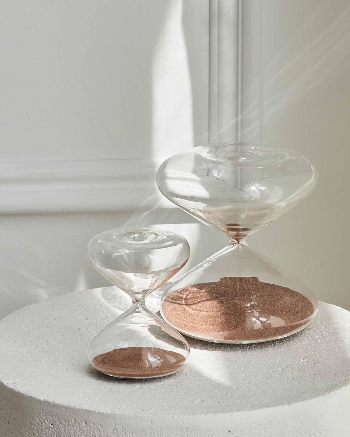 Intelligent Change Mindful Focus 5-Minute Hourglass Sand Timer, Desk Timer for Productivity and Time Management, Minimalist Hourglass Timer, Decorative Gifts, 3.3 (L) x 2.9 (W) inches