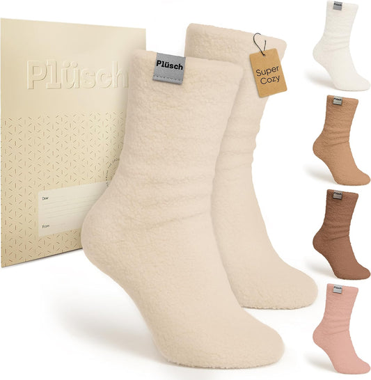 Plüsch Gift for Women – Ultra-Soft Cozy Cloud Socks in Kraft Envelope – Thoughtful Self-Care, Unique Birthday Gifts for Women