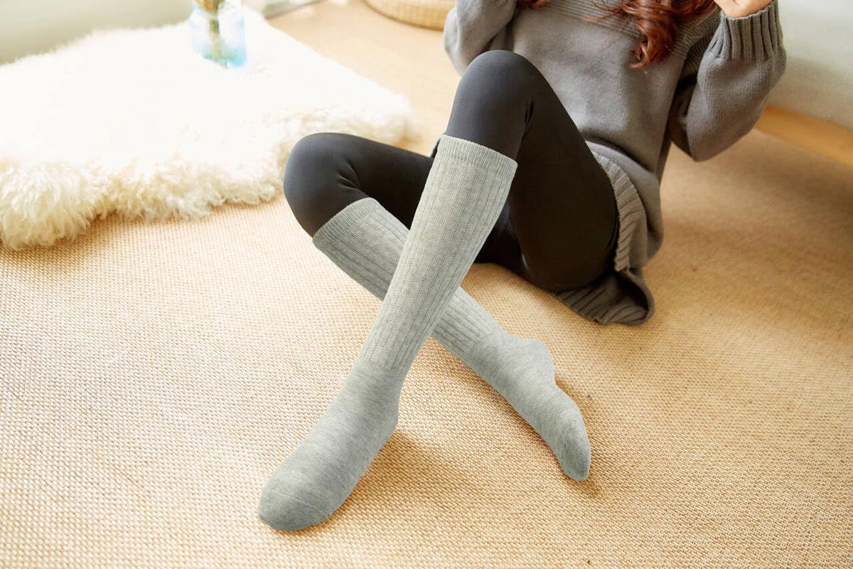 BomKinta Pilates Socks with Grips for Women Yoga Grippy Slouch Scrunch Sock