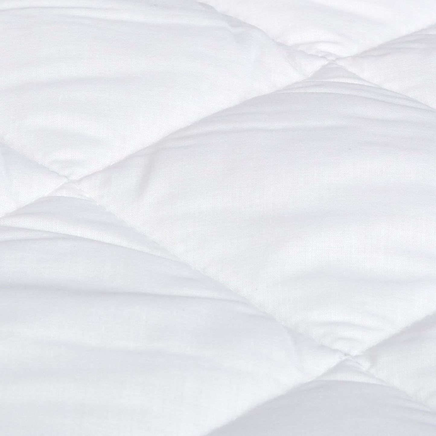 Amazon Basics Hypoallergenic Quilted Breathable Mattress Topper Pad with Protection, 18 Inches Deep, King Size, White