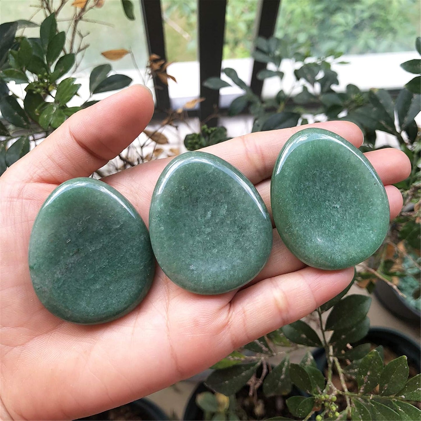 Fekuar Natural Moonstone Crystal Thumb Worry Stone, Hand Carved Healing Crystal Teardrop Pocket Worry Stones for Anxiety Stress Relief Meditation