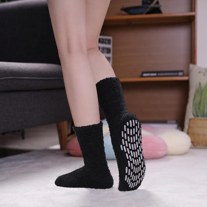MQELONG Non Slip Hospital Socks with Grips for Women Winter Warm Cozy Fuzzy Slipper Soft Fluffy Sleep Socks
