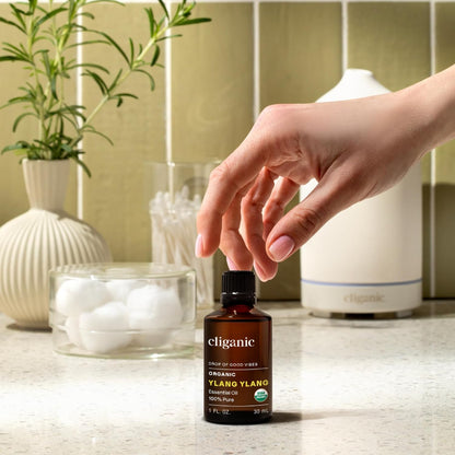 Cliganic Organic Lavender Essential Oil - 100% Pure Natural Undiluted, for Aromatherapy Diffuser | Non-GMO Verified - Colors A