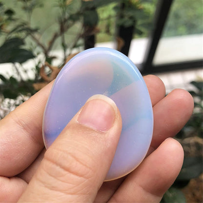 Fekuar Natural Moonstone Crystal Thumb Worry Stone, Hand Carved Healing Crystal Teardrop Pocket Worry Stones for Anxiety Stress Relief Meditation
