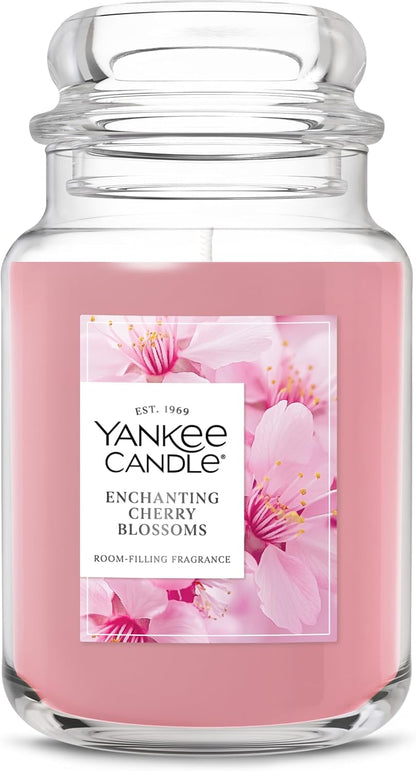 Yankee Candle Lemon Lavender Scented Candle, 22oz Large Jar with up to 150 Hour Burn Time, Giftable, Birthdays