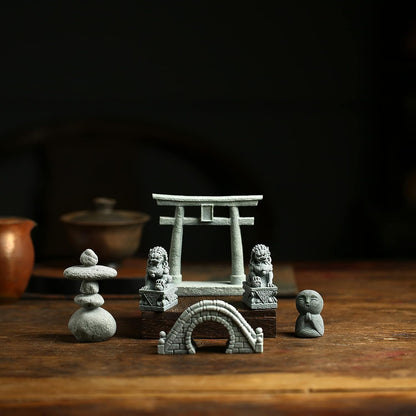 6 PCS Mini Zen Garden Accessories, Miniature Garden Bridge Foo Dogs Torii Gate Sandstone Figurines Meditation Zen Decor Japanese Fish Tank Terrarium Bonsai Decorations (Art Deco)
