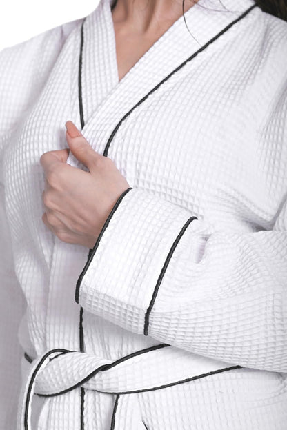 Looperry Unisex White Waffle Bathrobe (1 Piece) Luxurious & Lightweight Shower Robe in Organic Cotton Poly Blend