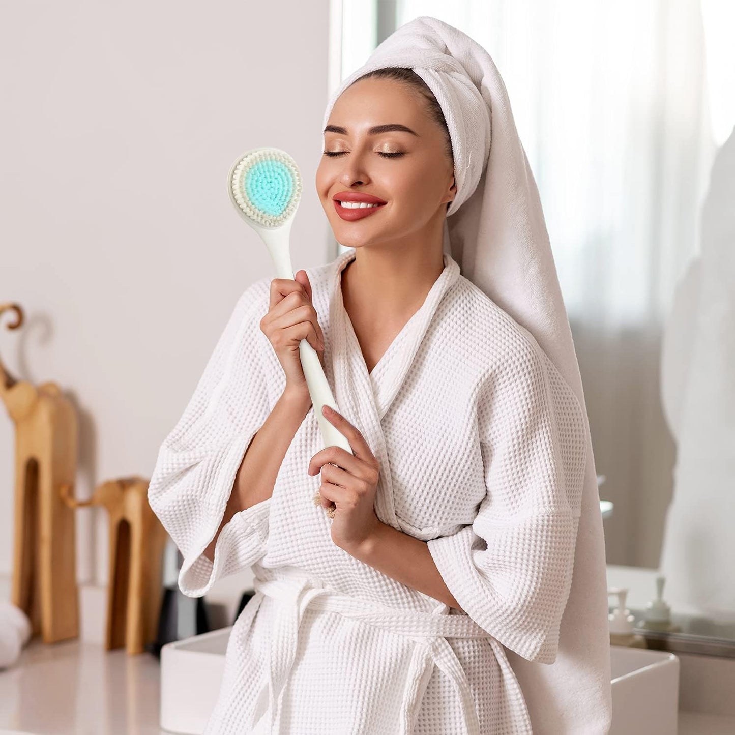 BEDELITE Back Scrubber for Shower, Soft Bath Brush Long Handle for Men & Women(16.4 Inches), Anti Slip Body Scrubber Exfoliator for Cleaning(Blue)