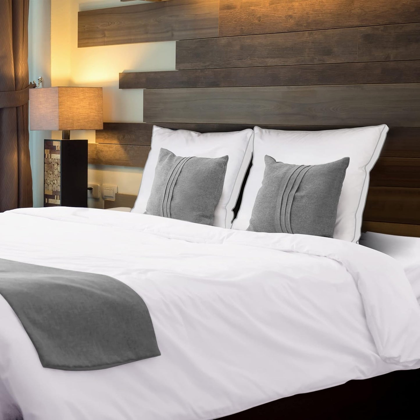 Utopia Bedding Down Alternative Bed Pillows for Sleeping Queen Size (White), Set of 2, Soft & Fluffy Pillow with Cooling, Hotel Quality, Gusseted Pillow for Back, Stomach or Side Sleepers