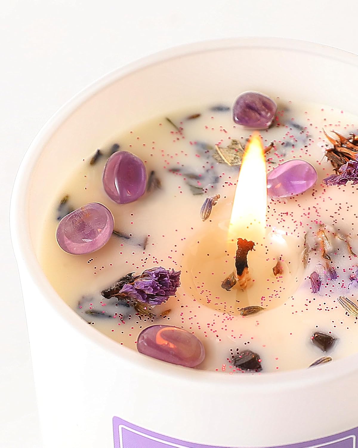 AOOVOO Lavender Scented Candles for Women - Aromatherapy Candle with Crystals Inside, 10oz Soy Candles for Home Scented, Birthday Gifts Mothers Day Candle for Women Mom