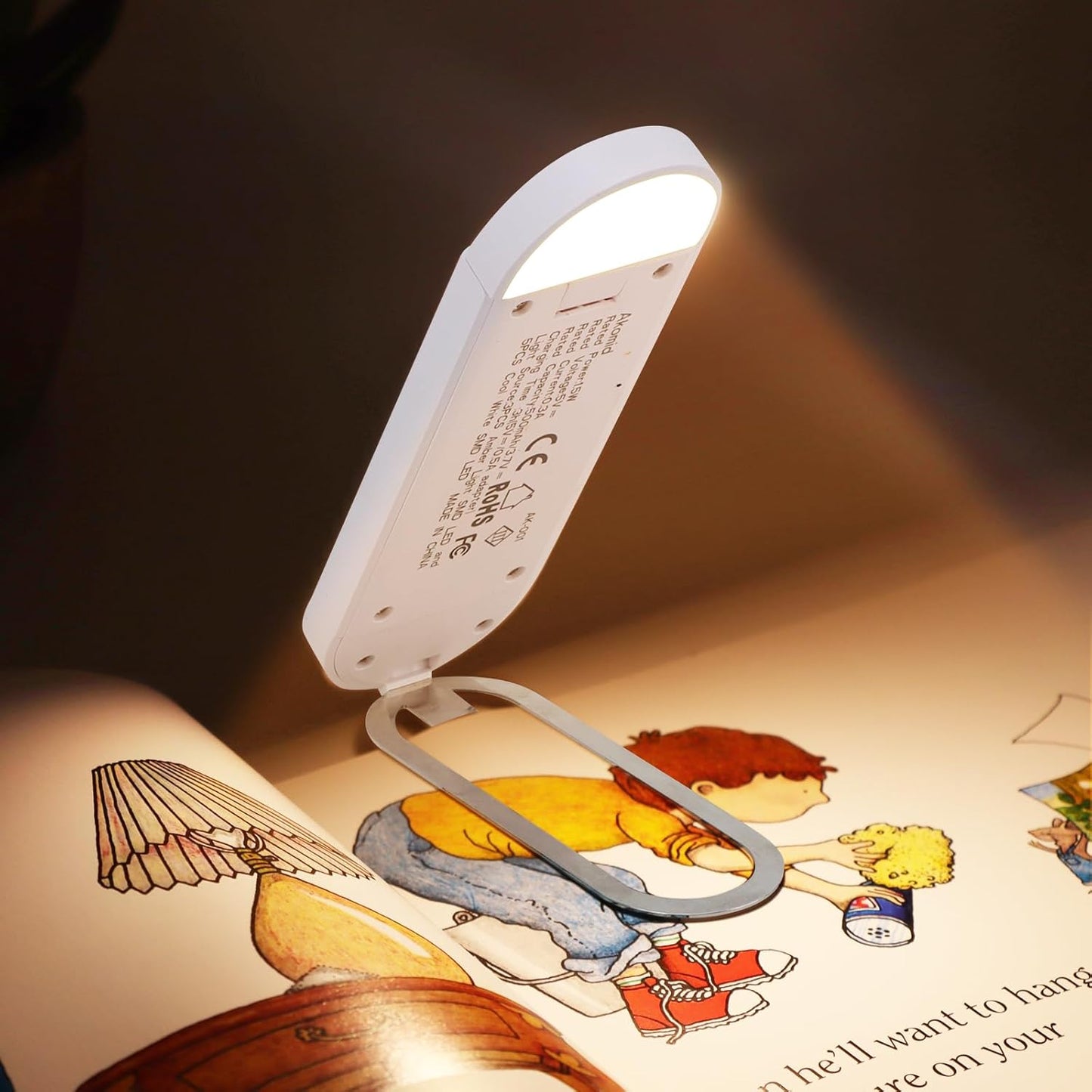 Akomid USB Rechargeable Book Light for Reading in Bed, 8 LEDs Bookmark Style Clip on, Eye-Cared Amber Light Mode for Kids, Blue Light Blocking, Stepless Dimming,Khaki