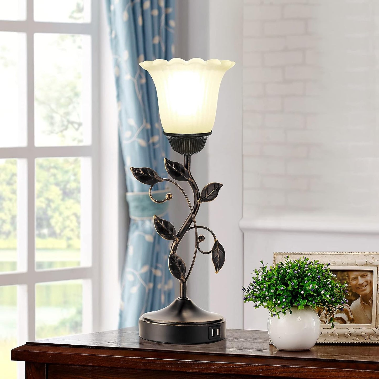Touch Control Table Lamp with 2 USB Charging Ports, 3-Way Dimmable Bedside Nightstand Lamps, Amber Glass Shade Vintage Rural Leaf Lamp for Living Room, Bedroom, Dresser, LED Bulb Included (Bronze)