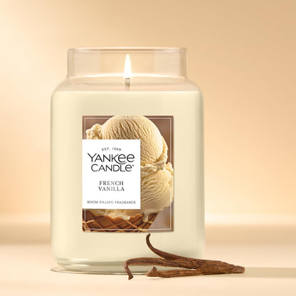 Yankee Candle Vanilla Cupcake, Scented Candle, 22oz Large Jar with up to 150 Hour Burn Time, Giftable, Birthdays