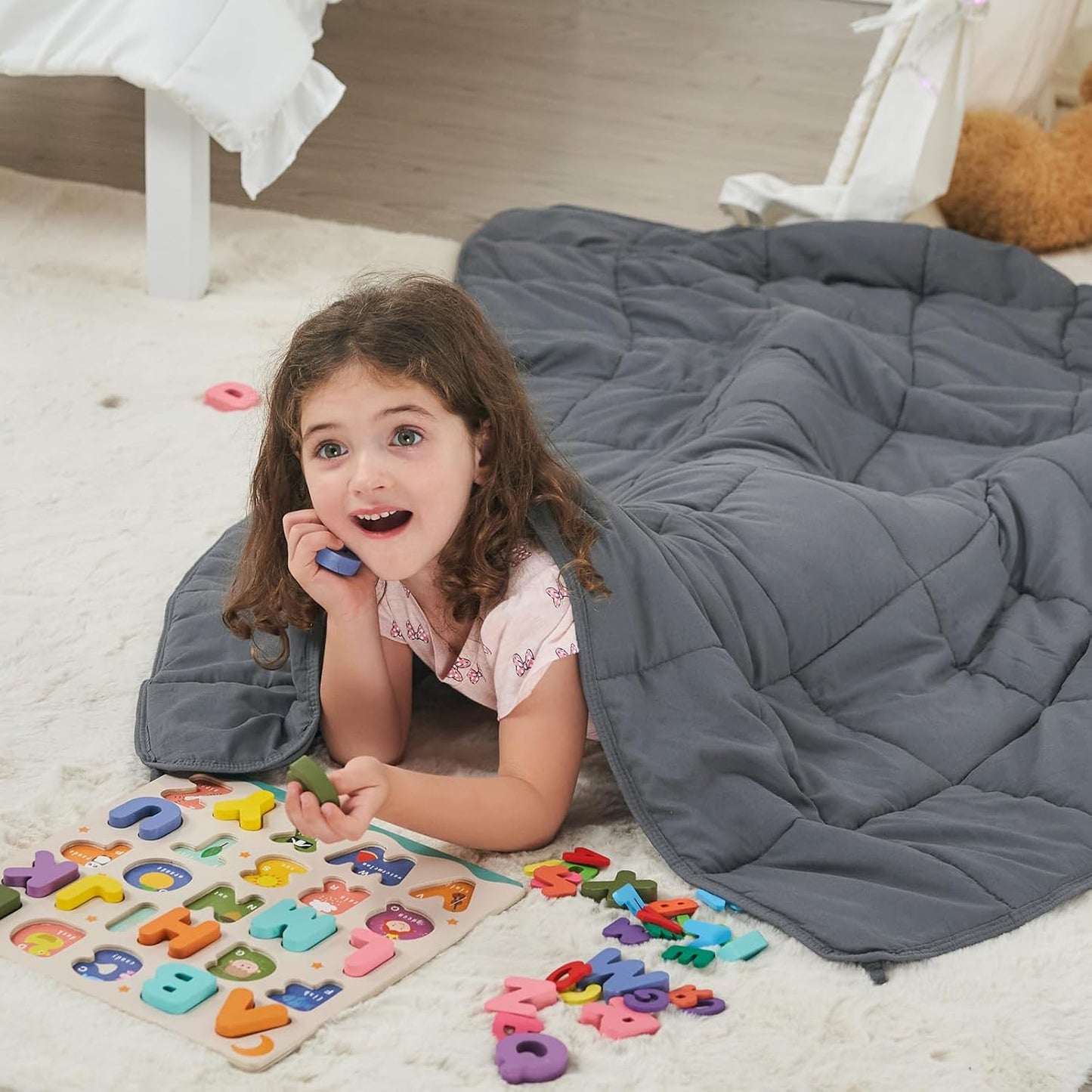 Weighted Lap Blanket for Adults 5lbs, 24"x29" Cooling Heavy Throw Blanket, Portable Travel Weighted Blankets, Soft Small Blankets Gift for Sleeping, Navy Blue