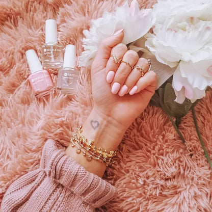 Dazzle Dry Mini Kit 4 Step System - Prima Ballerina, a sheer and milky delicate pink that makes a beautiful French base. (5 Piece Kit / 5 Manicures)