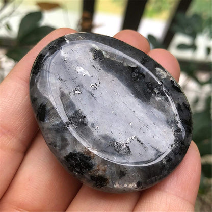 Fekuar Natural Moonstone Crystal Thumb Worry Stone, Hand Carved Healing Crystal Teardrop Pocket Worry Stones for Anxiety Stress Relief Meditation