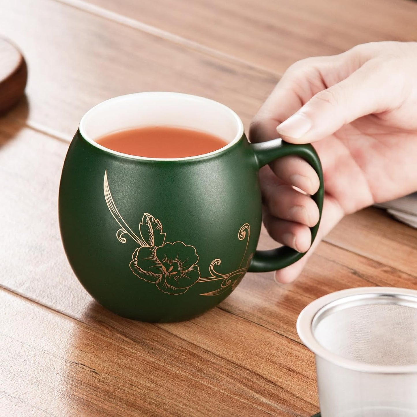 Yundu 12 OZ Matte Green Ceramics Teacup with Infuser and Lid, Mug with Lid for Steeping - Stainless Steel Infuser for Loose Leaf Tea, Home Office Gift for Tea Lovers