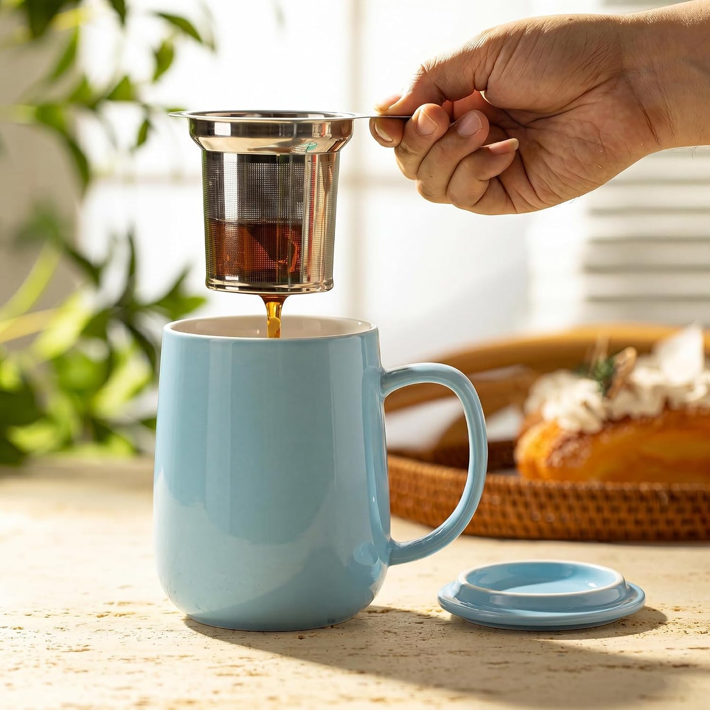Sweese 20 OZ Porcelain Tea Mug with Infuser and Lid, Loose Leaf Tea Cup, Gifts for Tea Lover - Mint Green