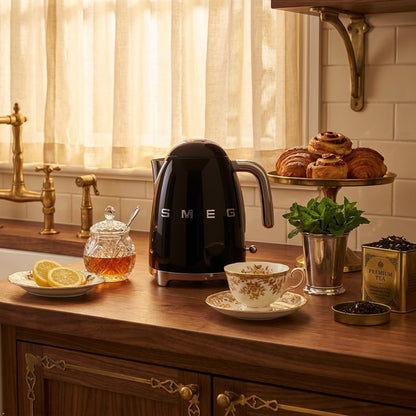 SMEG KLF03 Electric Kettle 1.7L (7 Cup), Retro Hot Water Boiler for Tea & Coffee, Fast Boiling, Auto Shut-Off, Soft Open Lid, 360° Swivel Base Countertop Kettle – Matte Champagne