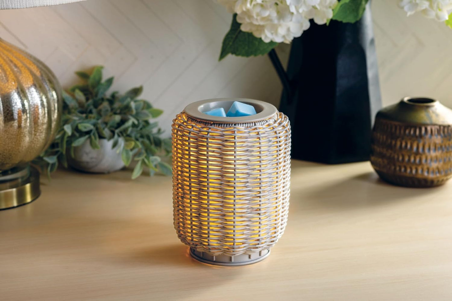 Candle Warmers ETC. Illumination Fragrance Warmer- Light-Up Warmer for Warming Scented Candle Wax Melts and Tarts or to Freshen Room, White Harmony