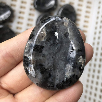 Fekuar Natural Moonstone Crystal Thumb Worry Stone, Hand Carved Healing Crystal Teardrop Pocket Worry Stones for Anxiety Stress Relief Meditation