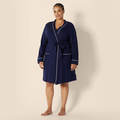 Amazon Essentials Women's Lightweight Cotton Waffle Mid-Length Bathrobe (Available in Plus Size)