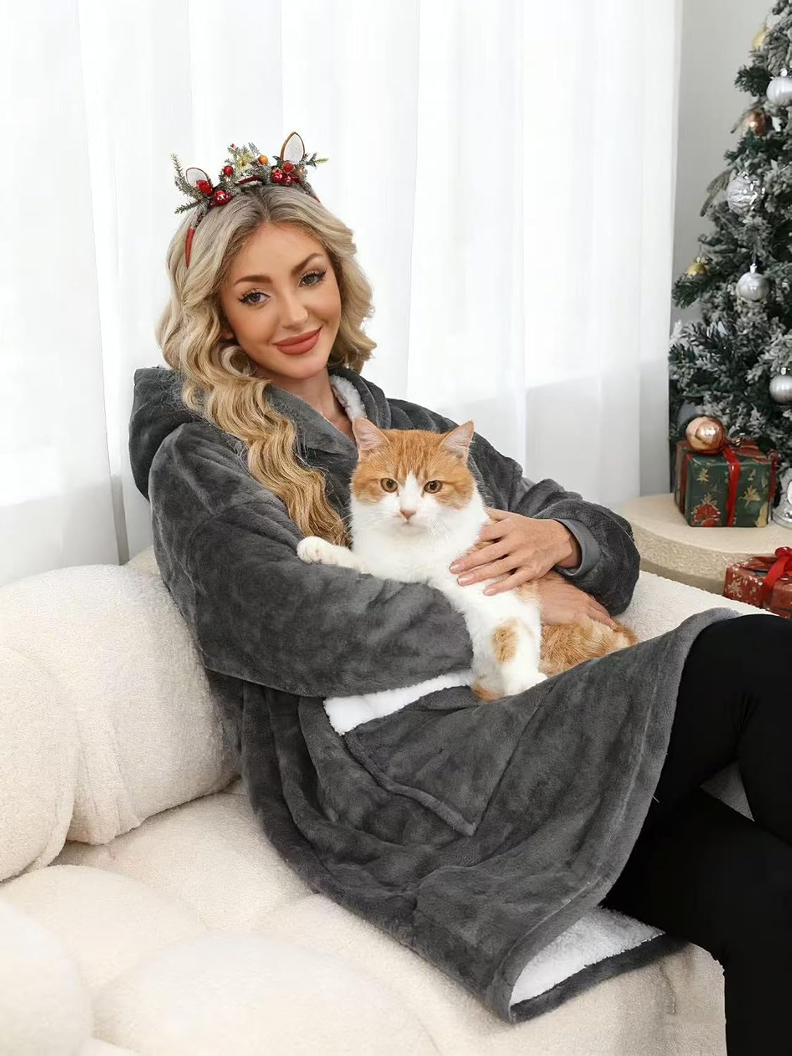 Wearable Blanket Hoodie Gifts for Women Men, Oversized Blanket Sweatshirt Cozy Fleece Blanket with Dog Giant Pocket